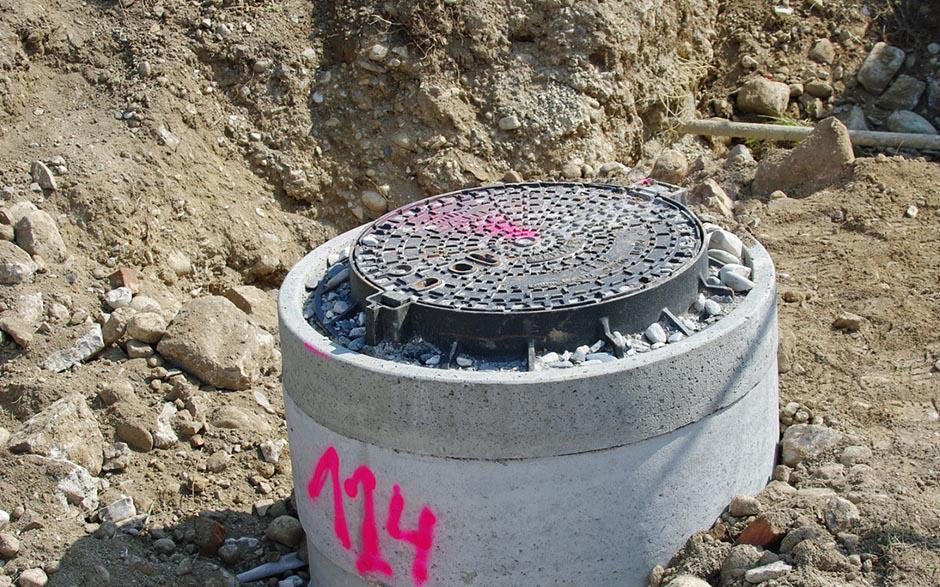 plombier pour déboucher toilettes Voisins-le-Bretonneux